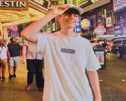 Mustafa is a travel enthusiast and visited New York in July of 2019.